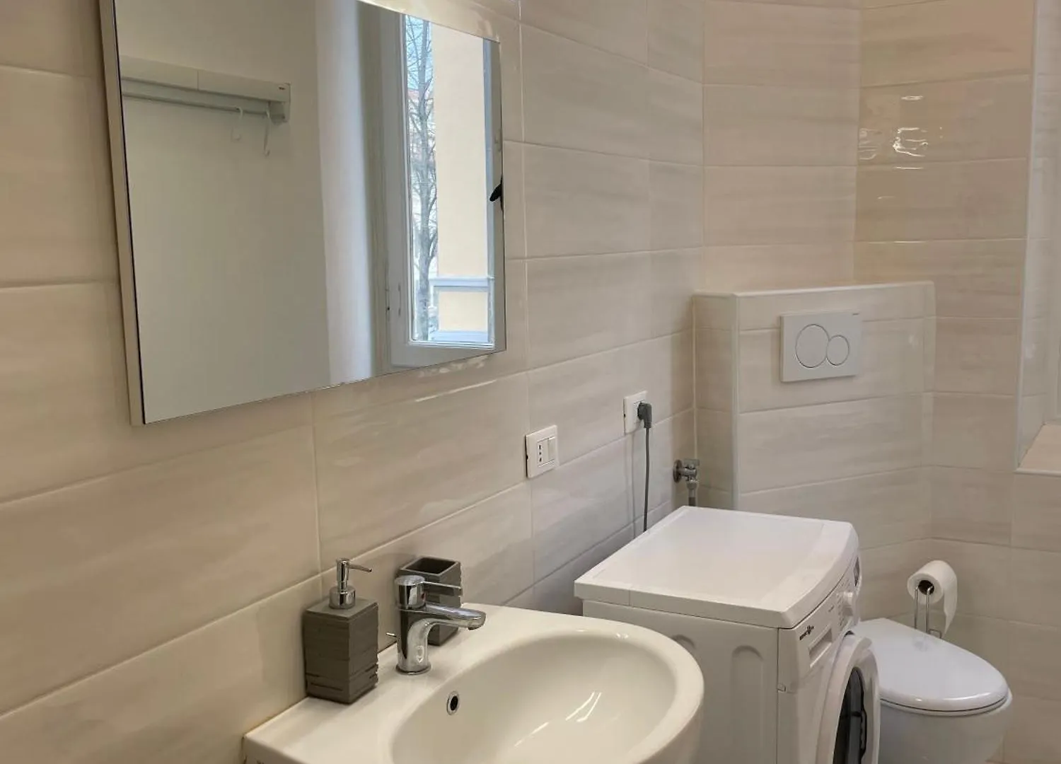Casa Mantovana 0*, Mantova